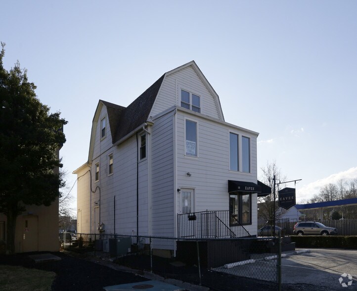 More Photos Of 105 N Aberdeen Ave, Wayne Office For Lease