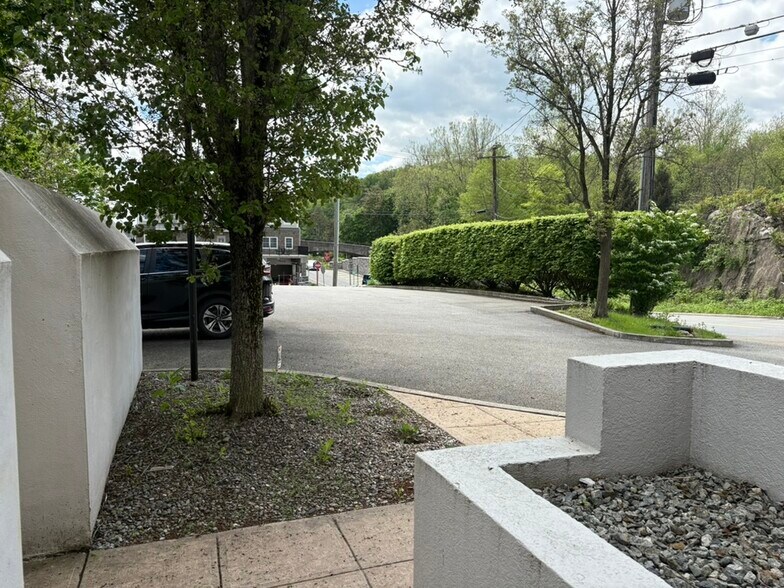 More Photos Of 9 Hunts Ln, Chappaqua Loft Creative Space For Lease