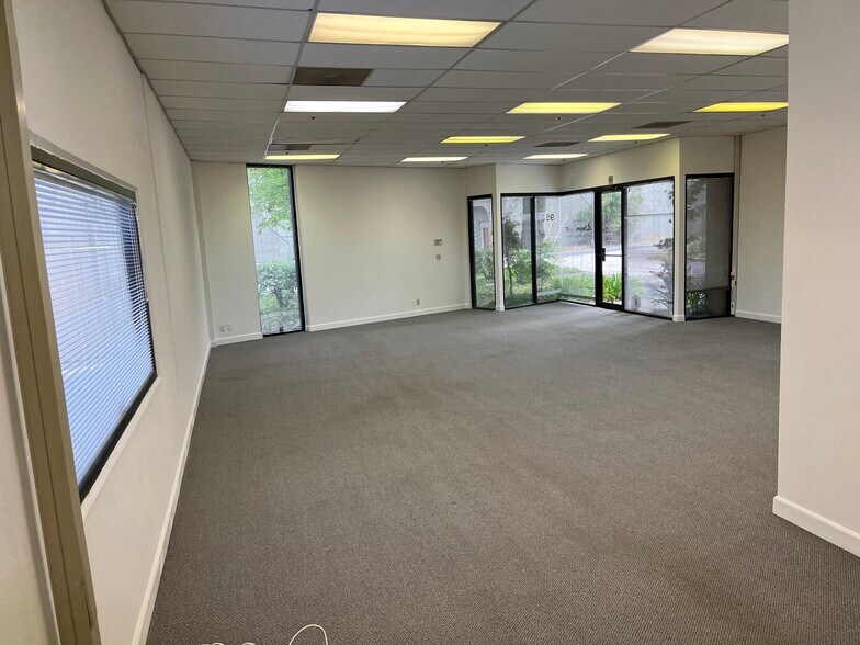 More Photos Of 958 San Leandro Ave, Mountain View Research And Development For Lease