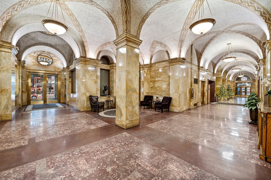 More Photos Of 730 17th St, Denver Office For Sale