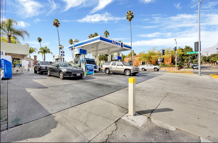 More Photos Of 1010 Washington Blvd, Pasadena Service Station For Sale