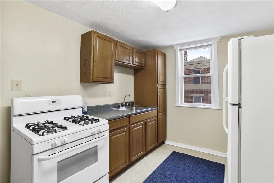 More Photos Of 315 Frederick St, Cumberland Multifamily For Sale