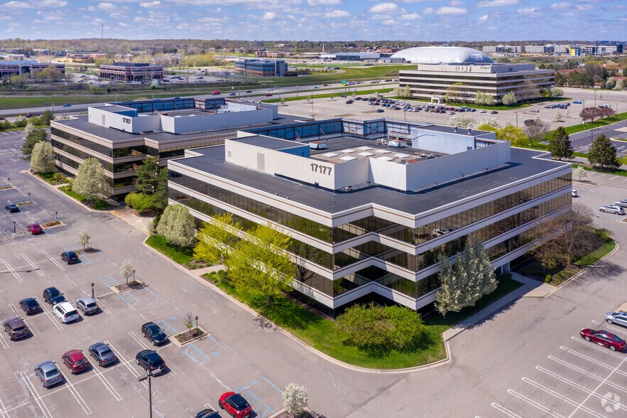 17187 N Laurel Park Dr, Livonia, MI 48152 Office For Lease