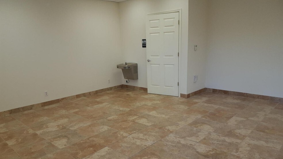 More Photos Of 2755 Vista Pky, West Palm Beach Coworking Space