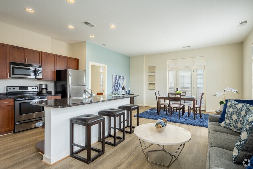 More Photos Of 670 Downey Green, Hampton Apartments For Sale