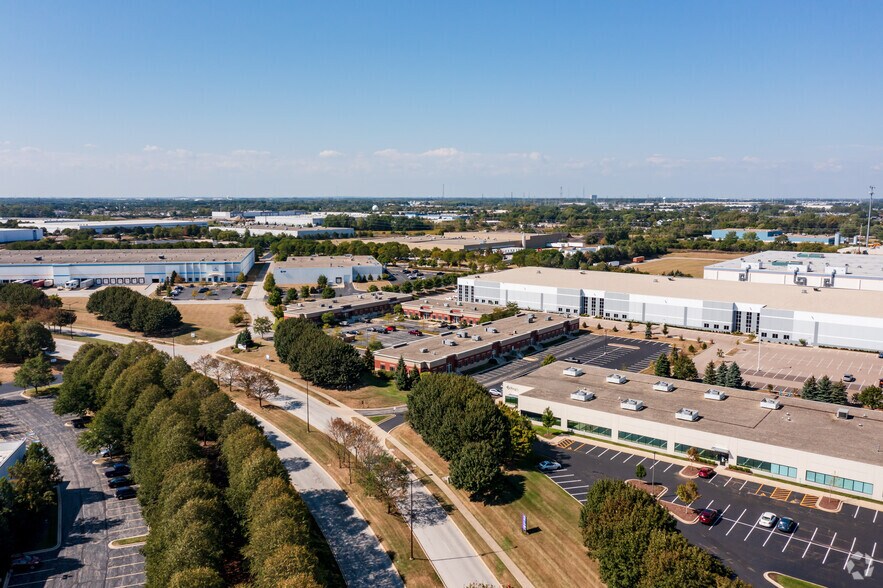 More Photos Of 4248 Meridian Pky, Aurora Flex For Sale