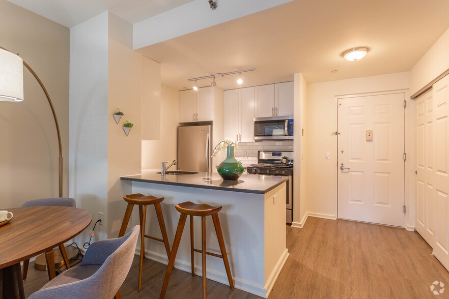 More Photos Of 1 Van Der Donck St, Yonkers Apartments For Lease