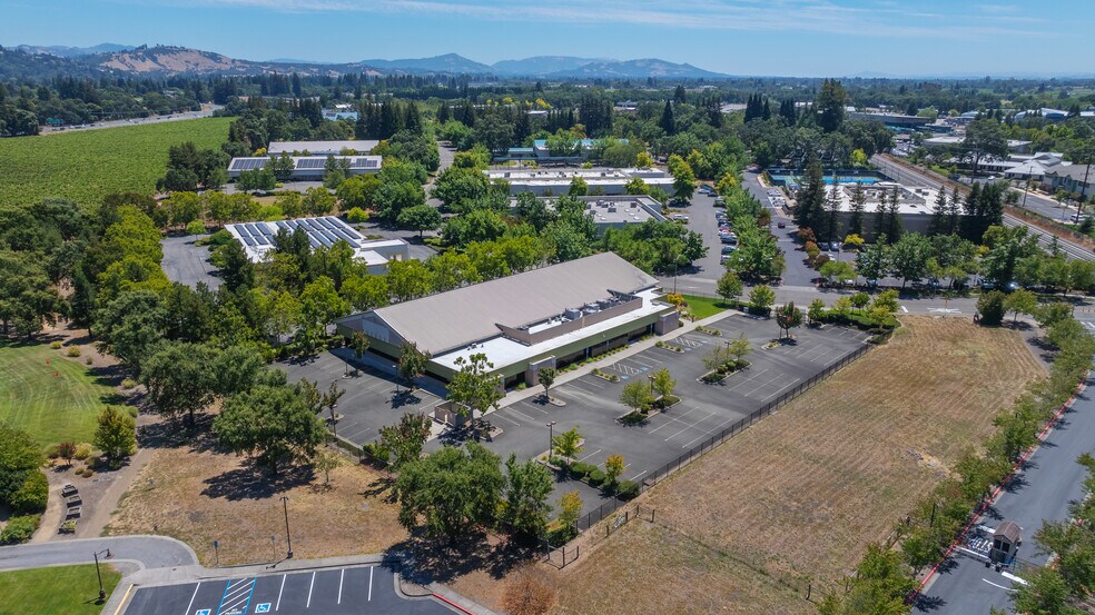 More Photos Of 437 Aviation Blvd, Santa Rosa Office For Sale