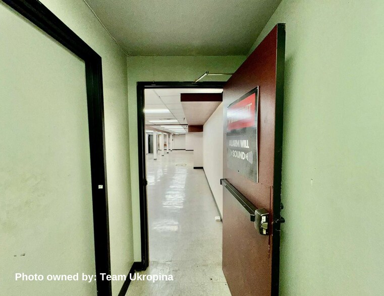 More Photos Of 45-47 E Colorado Blvd, Pasadena Storefront Retail Office For Lease