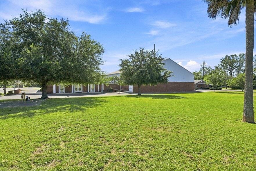 More Photos Of 7602 Kenya St, Jacksonville Specialty For Sale