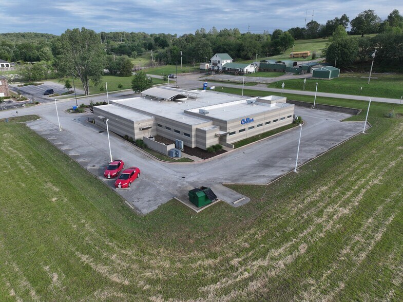 More Photos Of 5201 Willow Creek Dr, Springdale Medical For Sale