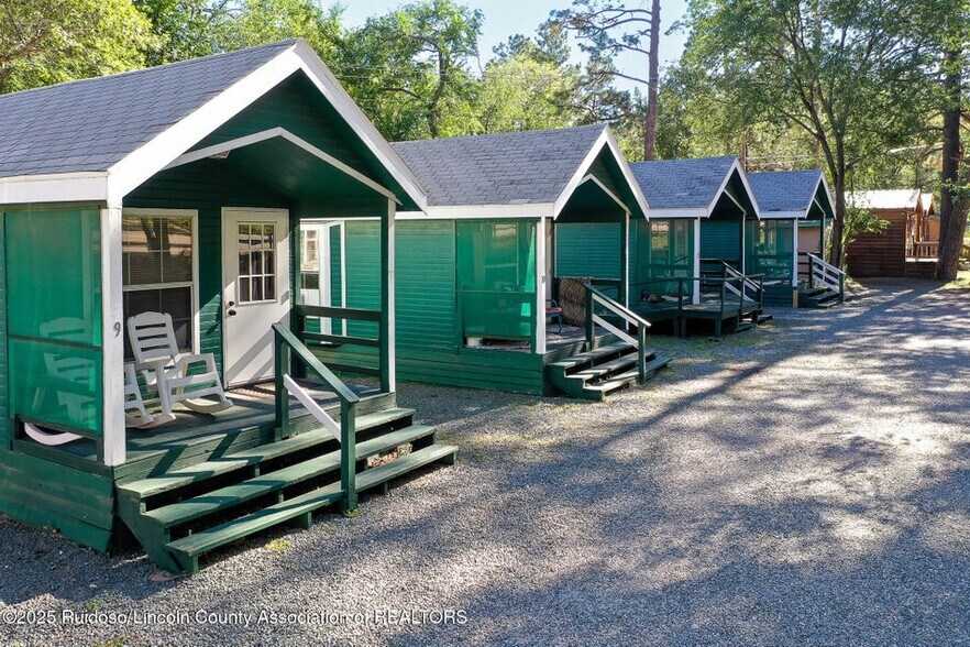 More Photos Of 616 Sudderth Dr, Ruidoso General Retail For Sale