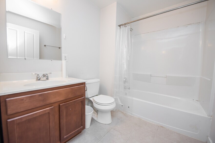 More Photos Of 803-807 Washington Blvd, Baltimore Storefront Retail Residential For Lease