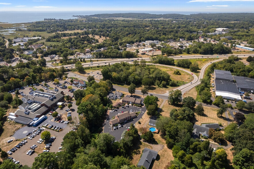 More Photos Of 157 Goose Ln, Guilford Medical For Lease