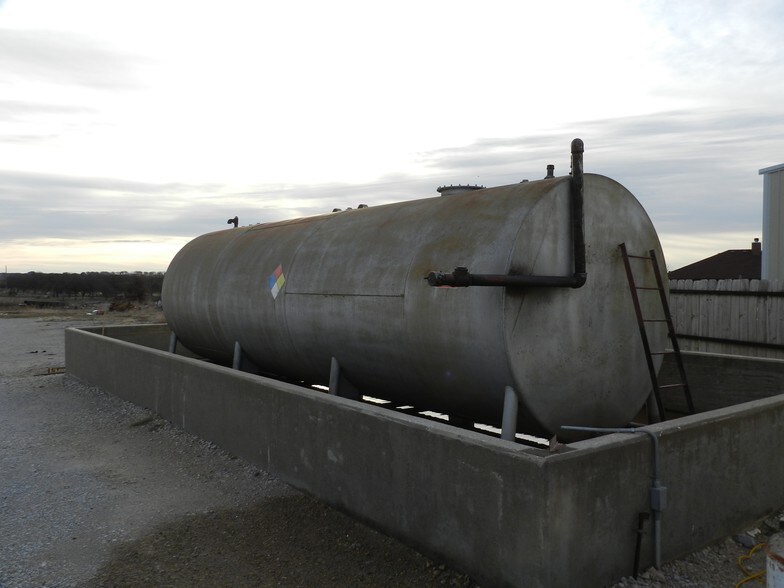 More Photos Of 707 S Wickham St, Alvord Truck Terminal For Sale