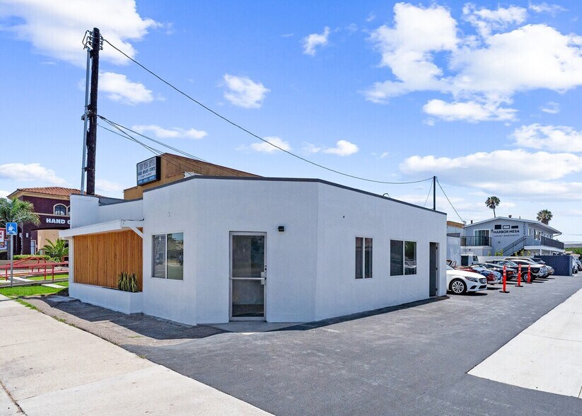 More Photos Of 2027-29 Harbor Blvd, Costa Mesa Apartments For Sale