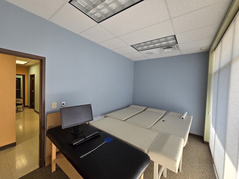 More Photos Of 1318 Euclid Ave, Bristol Freestanding For Lease