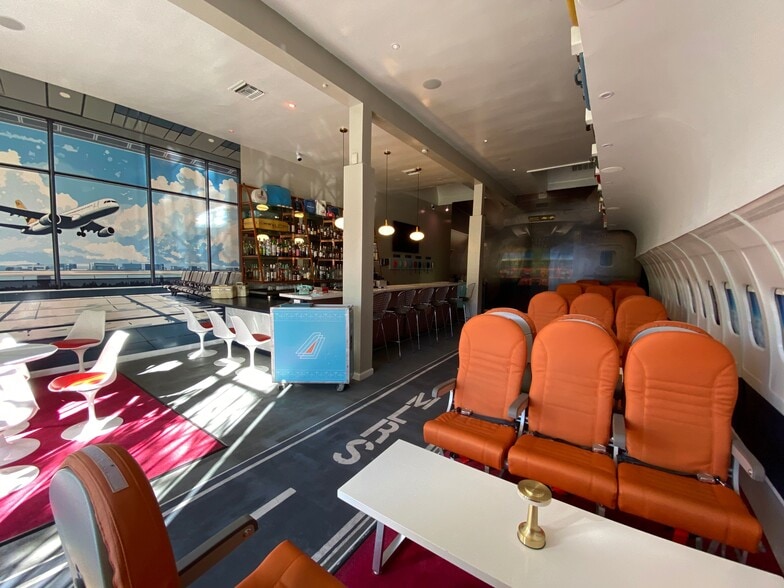 More Photos Of 7459 Melrose Ave, Los Angeles Restaurant For Lease