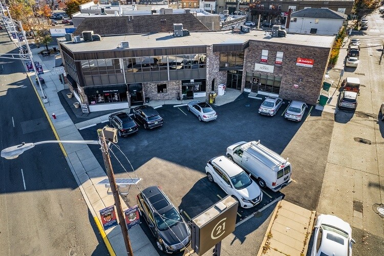 More Photos Of 1325A Paterson Plank rd, Secaucus Storefront For Lease