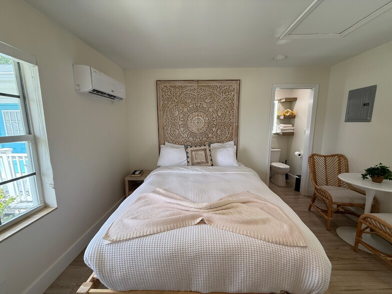 More Photos Of 2502 Tamarind Dr, Hutchinson Island Hotel For Sale