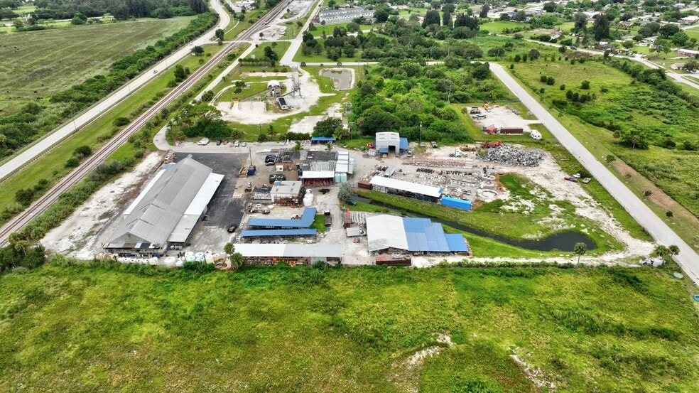 More Photos Of 17250 SW Railroad Ave, Indiantown Manufacturing For Sale