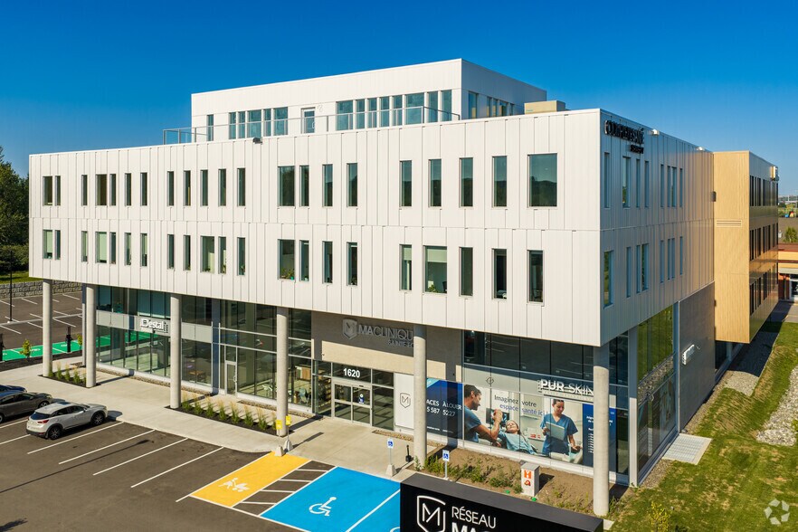 More Photos Of 1620 Jules-Verne Av, Québec Medical For Lease