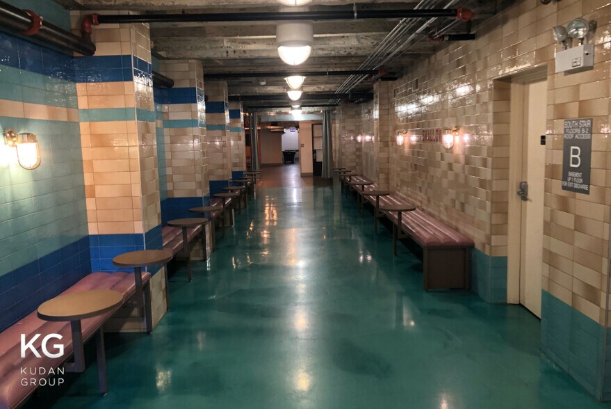 More Photos Of 312 W Chestnut St, Chicago Hospitality For Sale