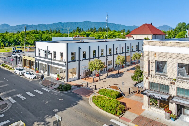 More Photos Of 115 Main Ave, Tillamook General Retail For Lease