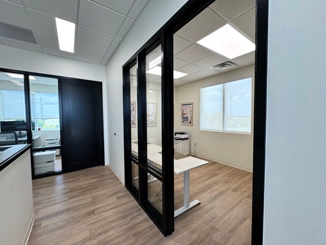 More Photos Of 142 SW 134th St, Oklahoma City Office For Lease