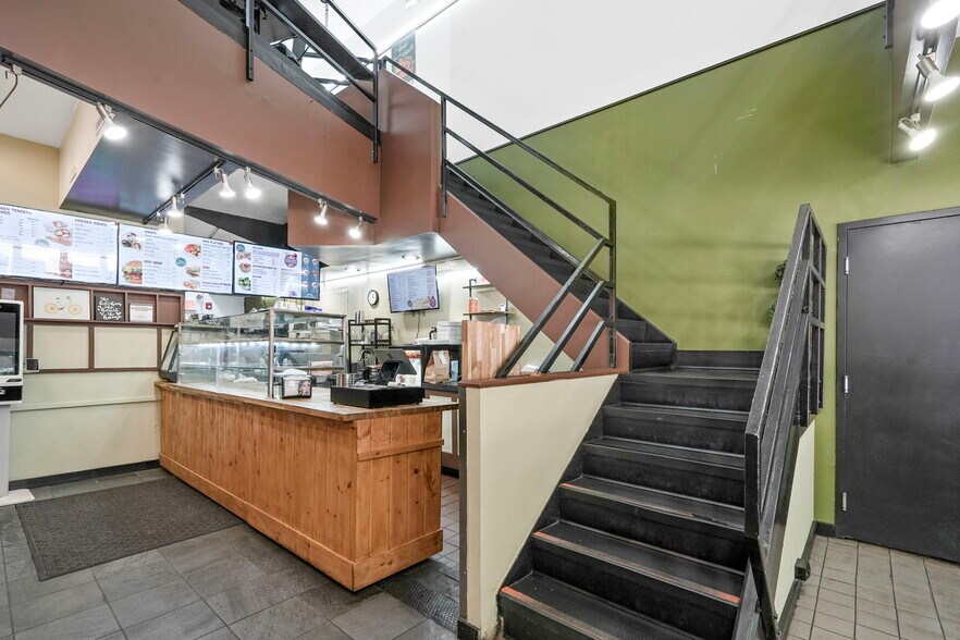 More Photos Of 146-148 E State St, Ithaca Storefront Retail Residential For Sale