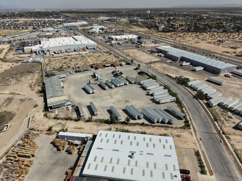 More Photos Of 12556 Weaver Rd, El Paso Light Distribution For Sale