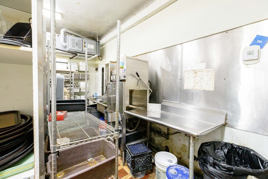 More Photos Of 134 W Lisbon St, Waynesburg Restaurant For Sale