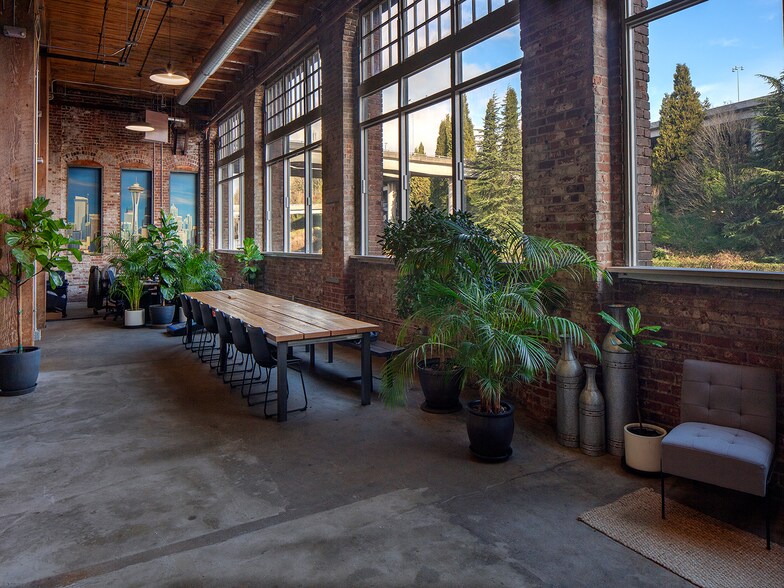More Photos Of 5840-5890 Airport Way S, Seattle Unknown For Lease