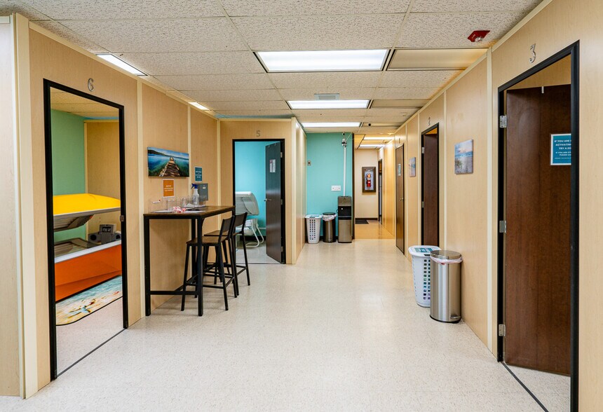 More Photos Of 102 W 5th St, Canton General Retail For Sale