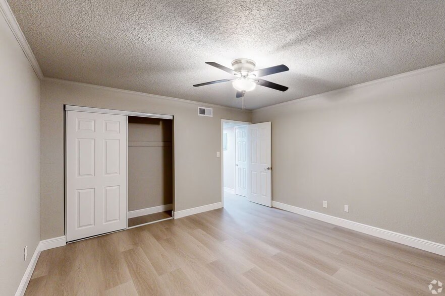 More Photos Of 1910 Southern Ave, Biloxi Apartments For Sale