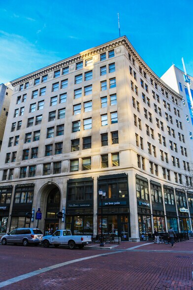 More Photos Of 16-24 N Meridian St, Indianapolis Office For Lease