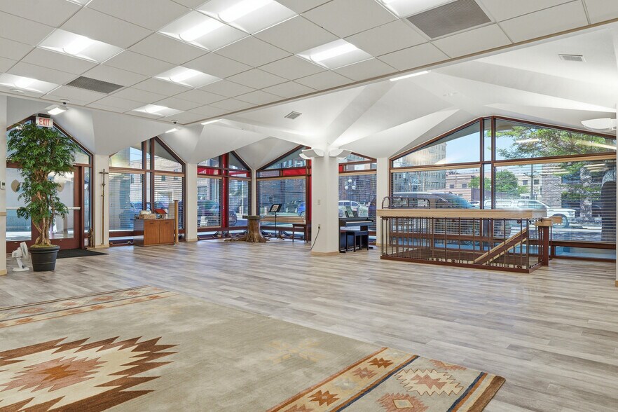 More Photos Of 123 Durbin St, Casper Office For Sale