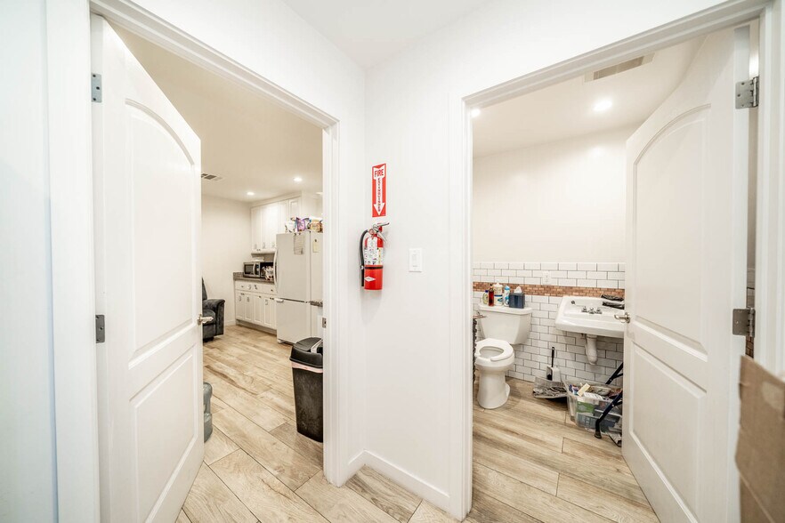 More Photos Of 2503 Beverly Blvd, Los Angeles Medical For Sale