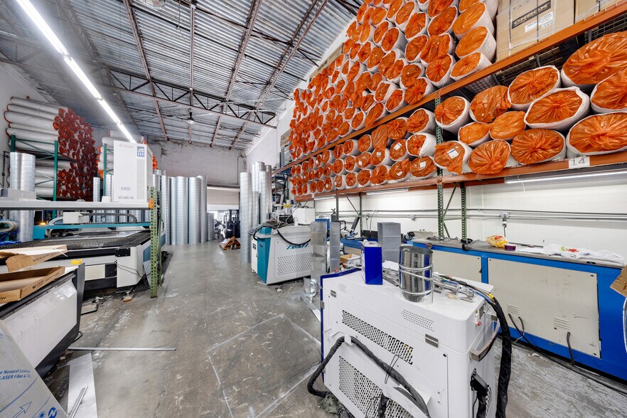 More Photos Of 7620 NW 25th St, Miami Distribution For Sale