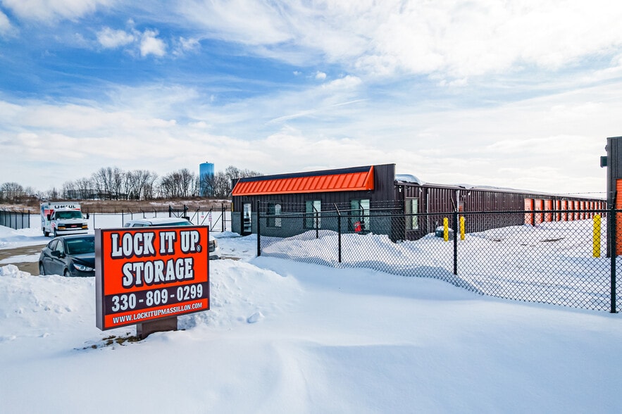More Photos Of 2851 Business Pl SE, Massillon Self Storage For Sale