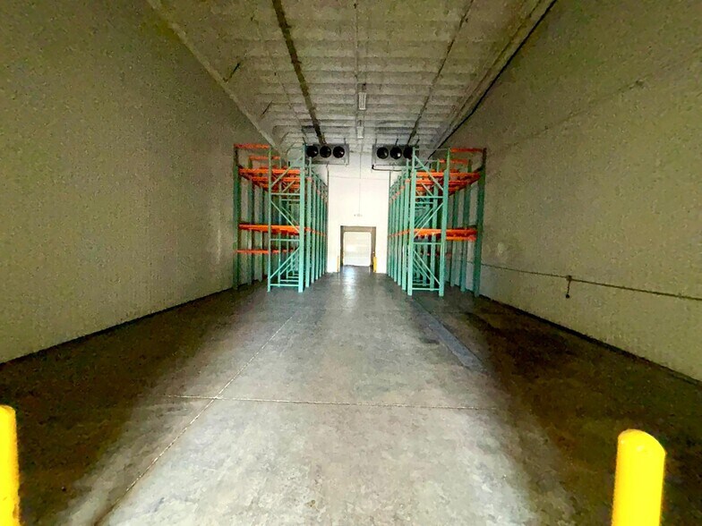 More Photos Of 9342 SE Loop 410, San Antonio Refrigeration Cold Storage For Sale