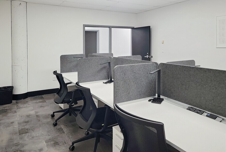 More Photos Of 455 St King, Sherbrooke Coworking Space