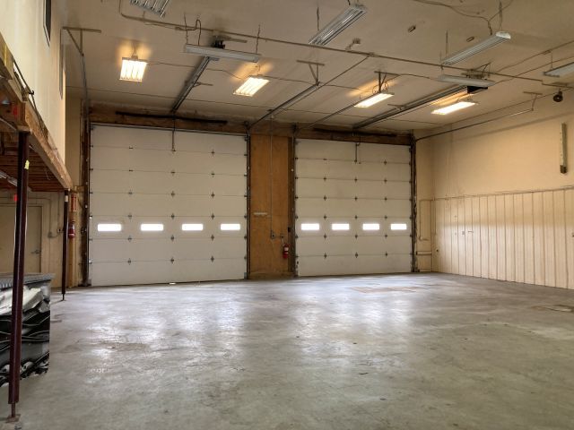 More Photos Of 274 N US Highway 31 S, Traverse City Auto Repair For Sale
