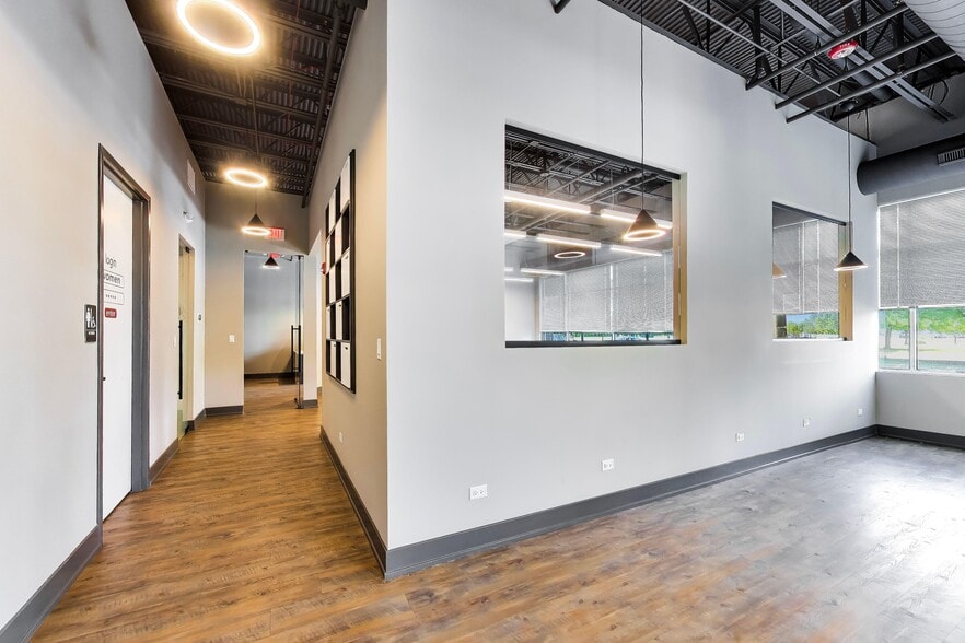 More Photos Of 2640 Patriot Blvd, Glenview Medical For Sale