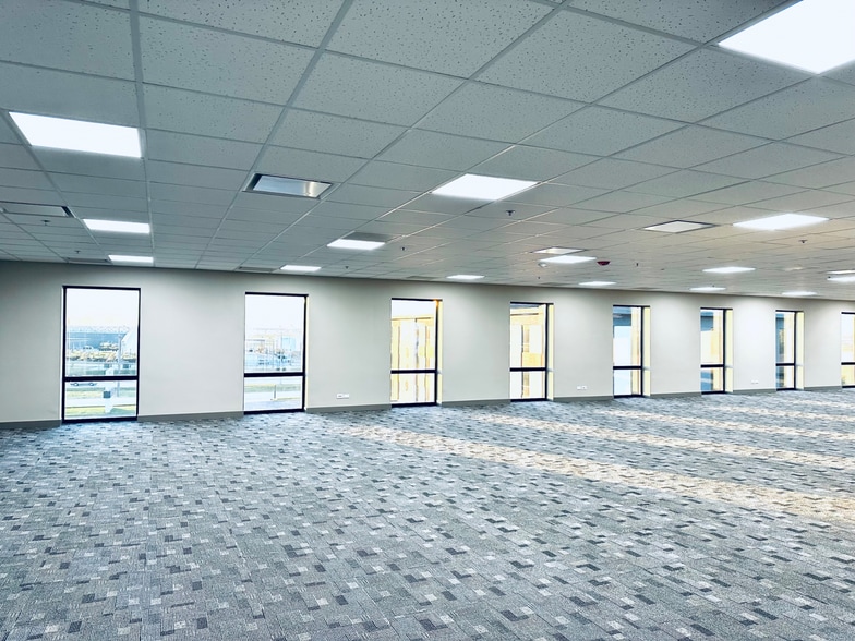 More Photos Of 9950 Lawrence Ave, Schiller Park Unknown For Lease