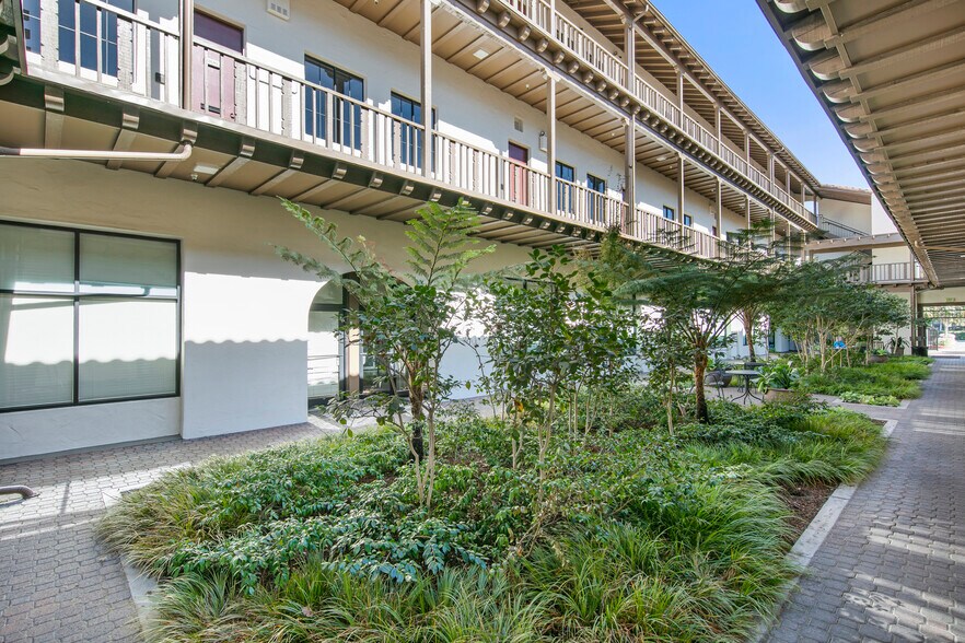 More Photos Of 111 W Evelyn Ave, Sunnyvale Loft Creative Space For Lease