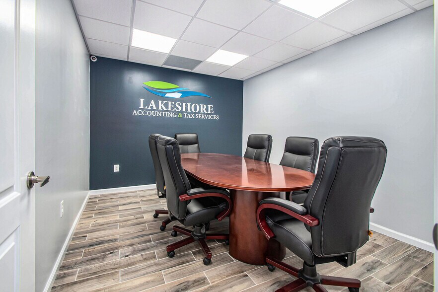 More Photos Of 14729 Champaign Rd, Allen Park Storefront Retail Office For Lease