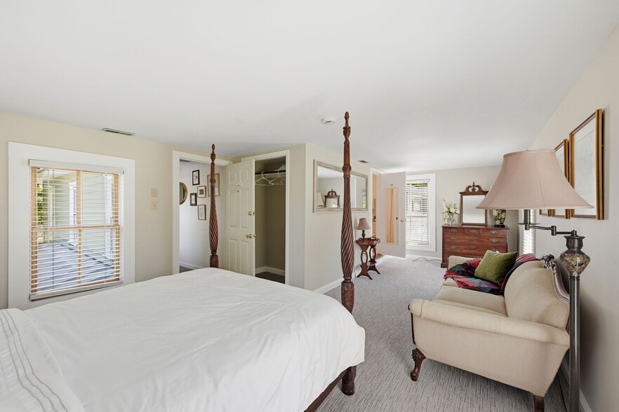 More Photos Of 508 Church St, Oriental Hospitality For Sale