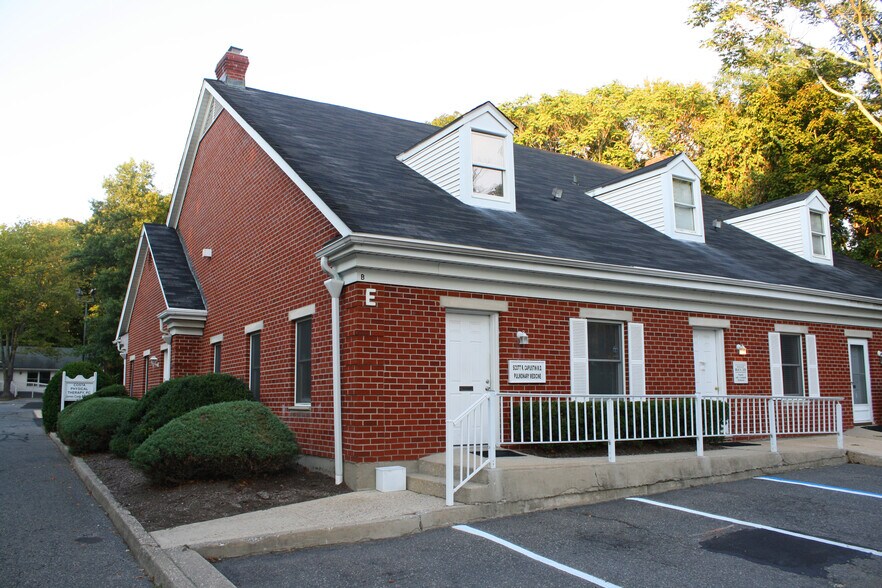 More Photos Of 269 Middle Country Rd, Smithtown Medical For Lease
