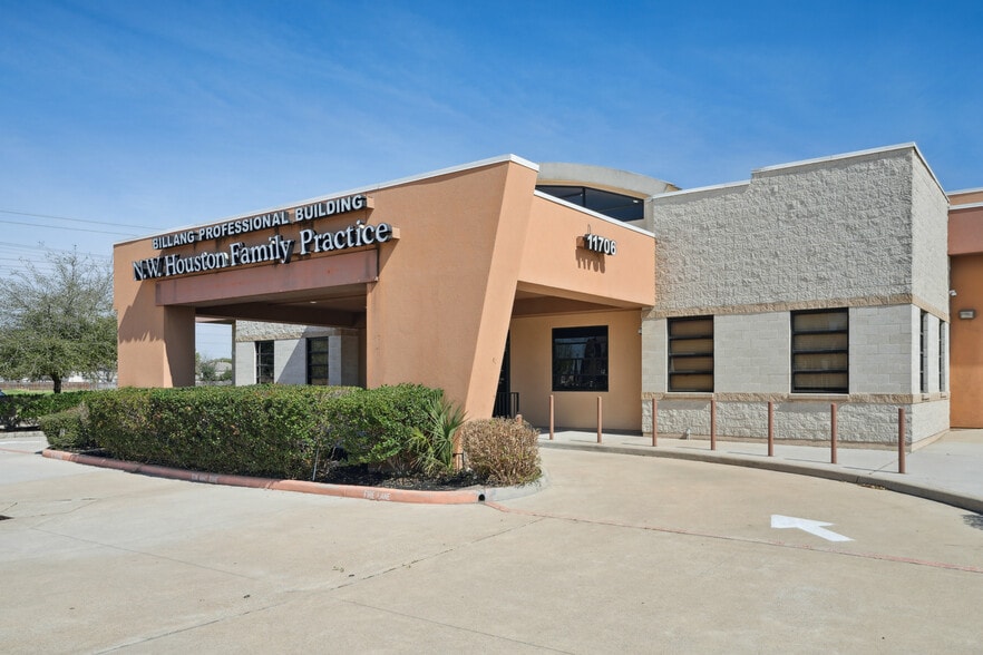 More Photos Of 11706 Fallbrook Dr, Houston Medical For Lease